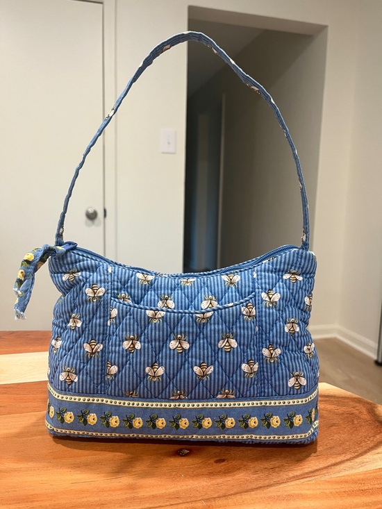 Vera Bradley Handbags - Vera Bradley Vintage Bees Molly Handbag